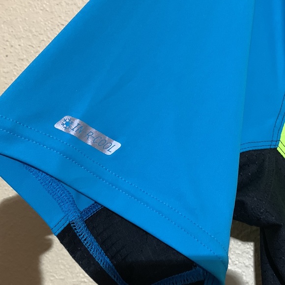 Pearl Isumi Men's Tee Activewear Elite L NWT  Blue Black Stretchy Reflective - Picture 10 of 16